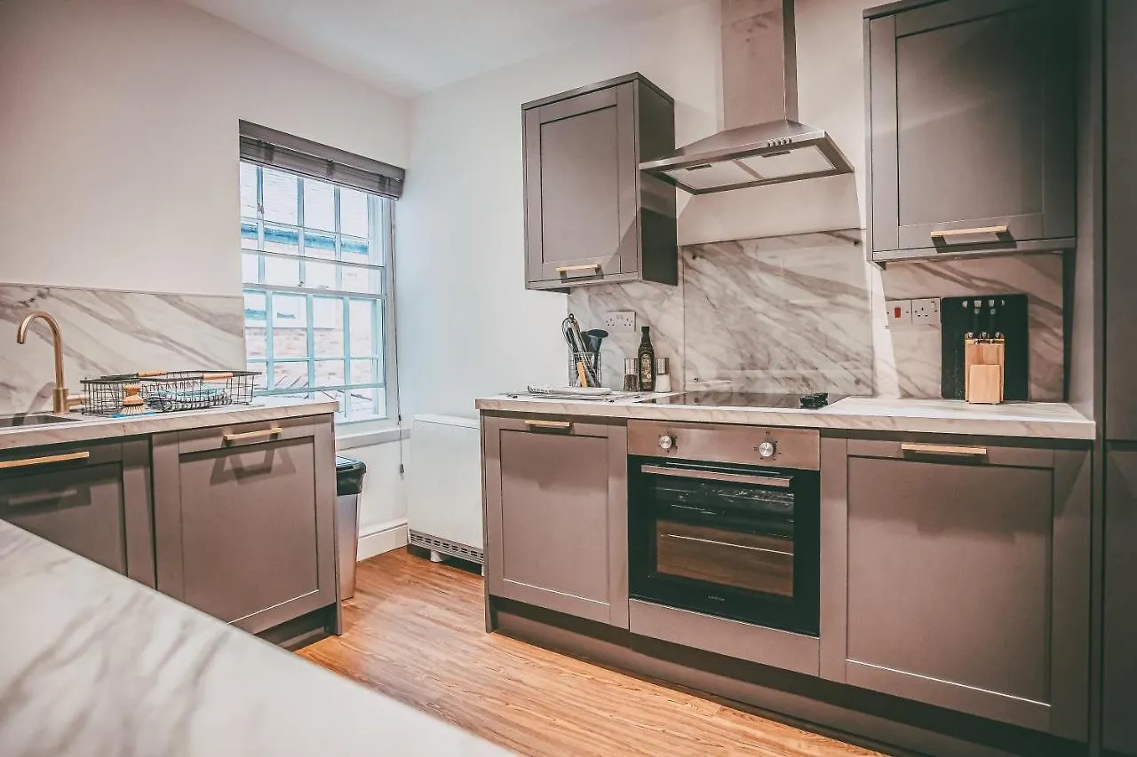 63 Chester Rows Penthouse Large City Centre Apartment A By Rework Accommodation
