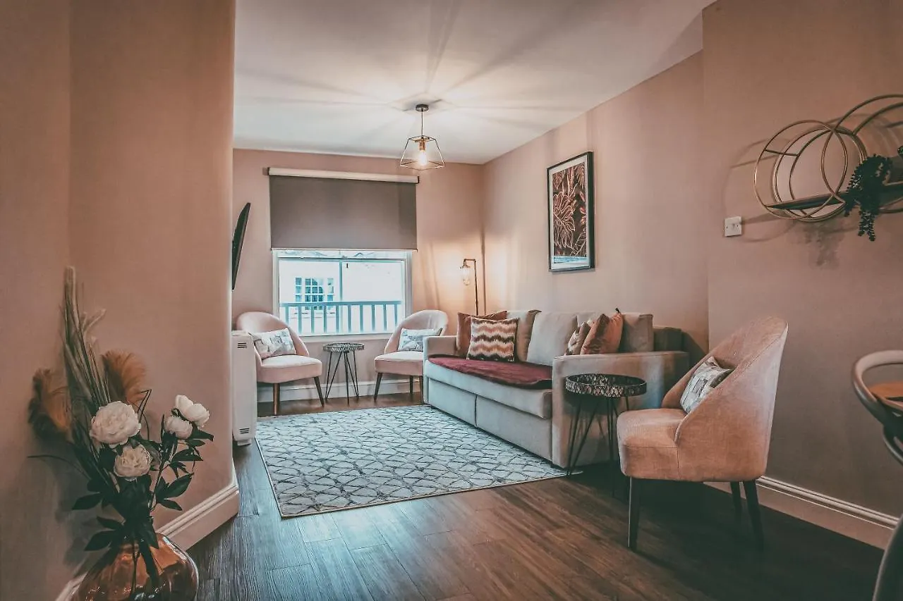 63 Chester Rows Penthouse Large City Centre Apartment A By Rework Accommodation